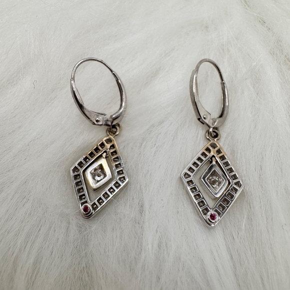 Roberto Coin 18kt white gold with 0.55tcw diamond converted drop earrings EUC - Picture 4 of 12